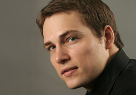 Alek Shrader